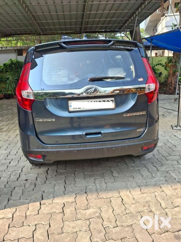 Mahindra Marazzo M8, 2018, Diesel