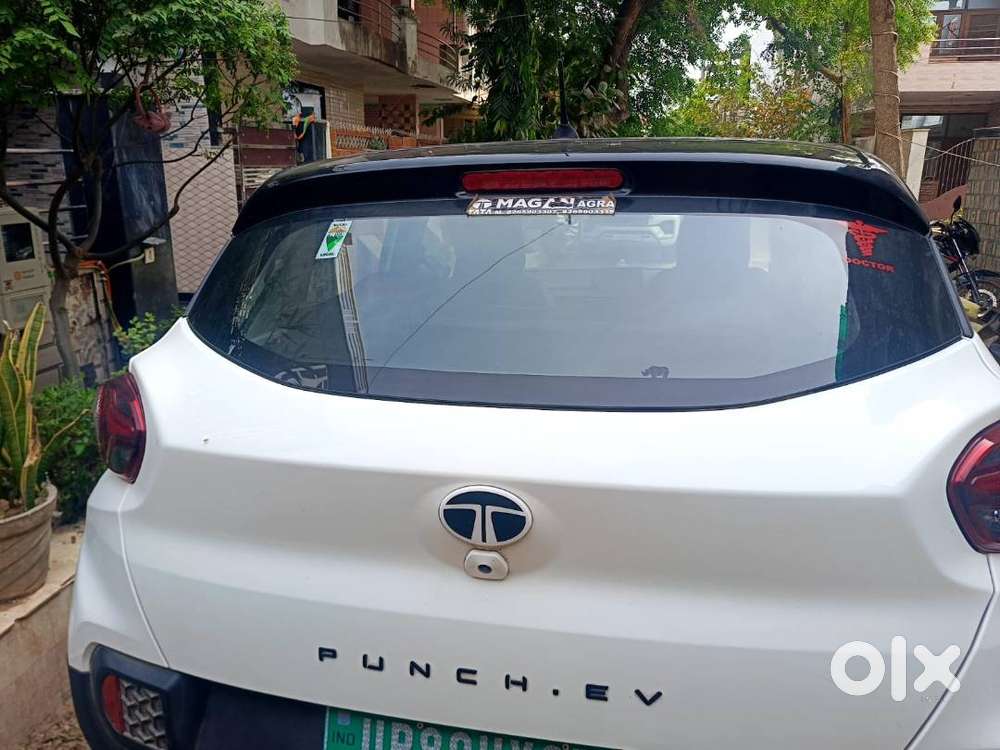 Tata Ev With Sunrooj