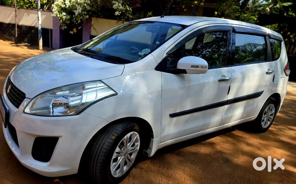 Maruti Suzuki Ertiga 2014 Diesel 98000 Km Driven