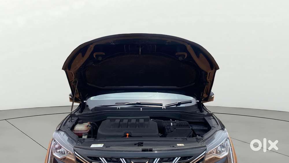 Mahindra Xuv700 2.0 Ax 7 Petrol At Luxury Pack Str, 2023, Petrol