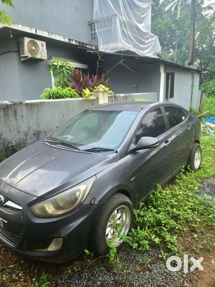 Hyundai Fluidic Verna 2011