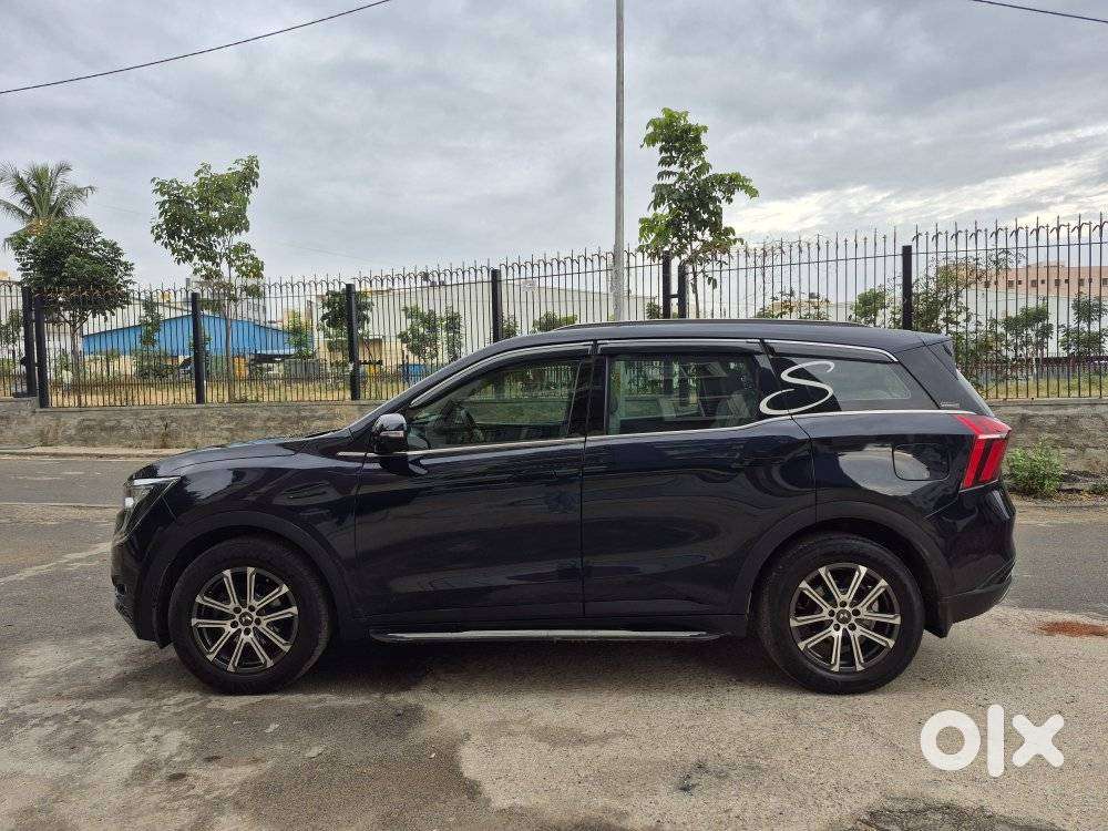 Mahindra Xuv700 2.2 Ax 7 Diesel Mt Luxury Pack Str, 2024