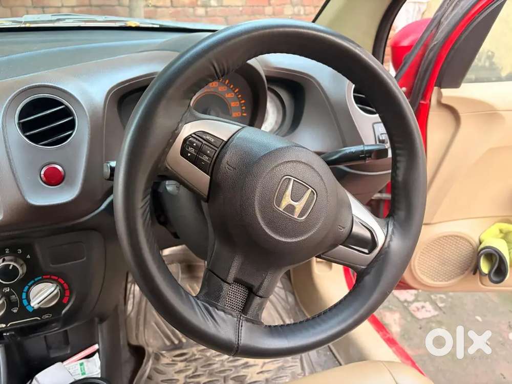 Honda Brio Petrol 2012