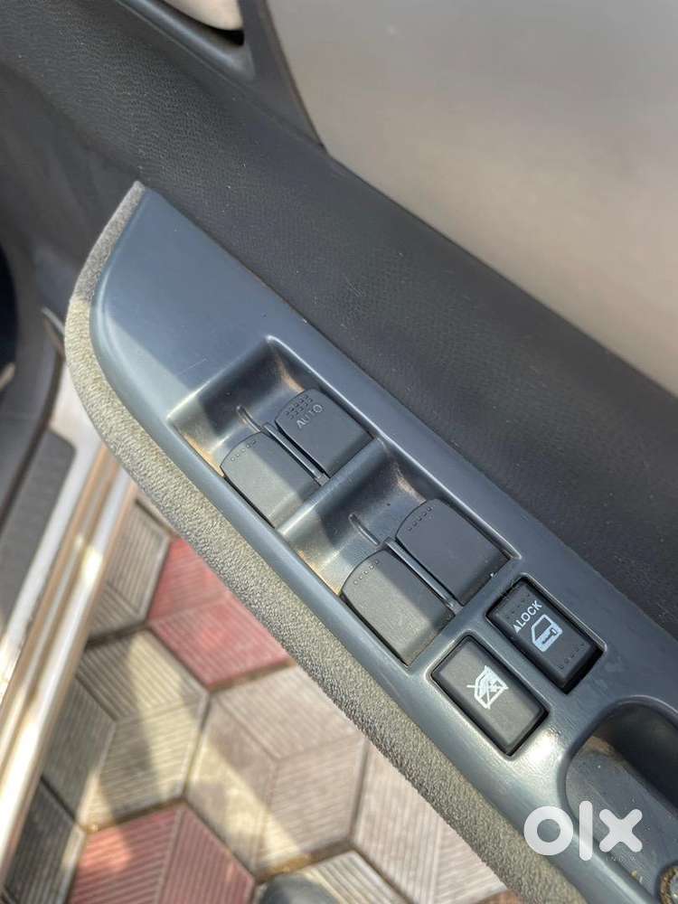 Maruti Suzuki Swift Dzire 2031 Petrol Well Maintained