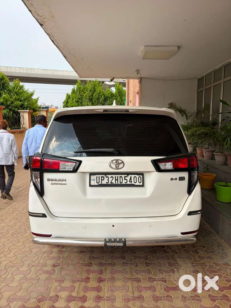 Toyota Innova Crysta 2016