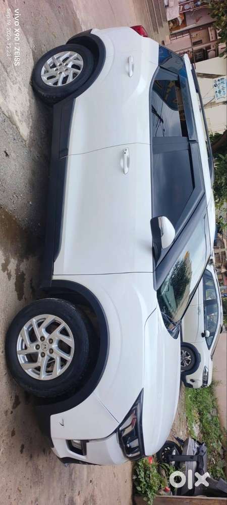 Mahindra Xuv300 W8 Diesel  Ka06 Registration  Mint Condition  60000