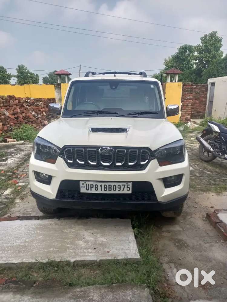 Mahindra Scorpio Classic S10  2014 Diesel 150000 Km Driven