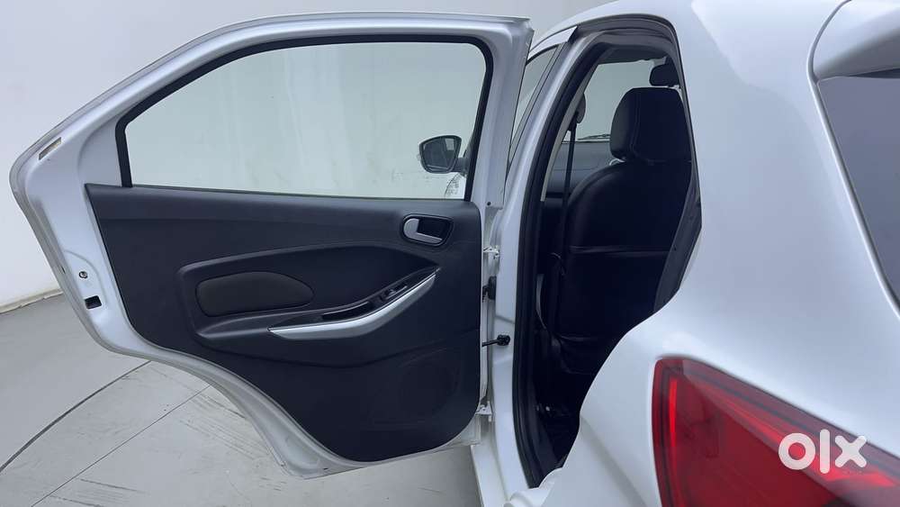 Ford Figo 1.5p Titanium At, 2015, Petrol