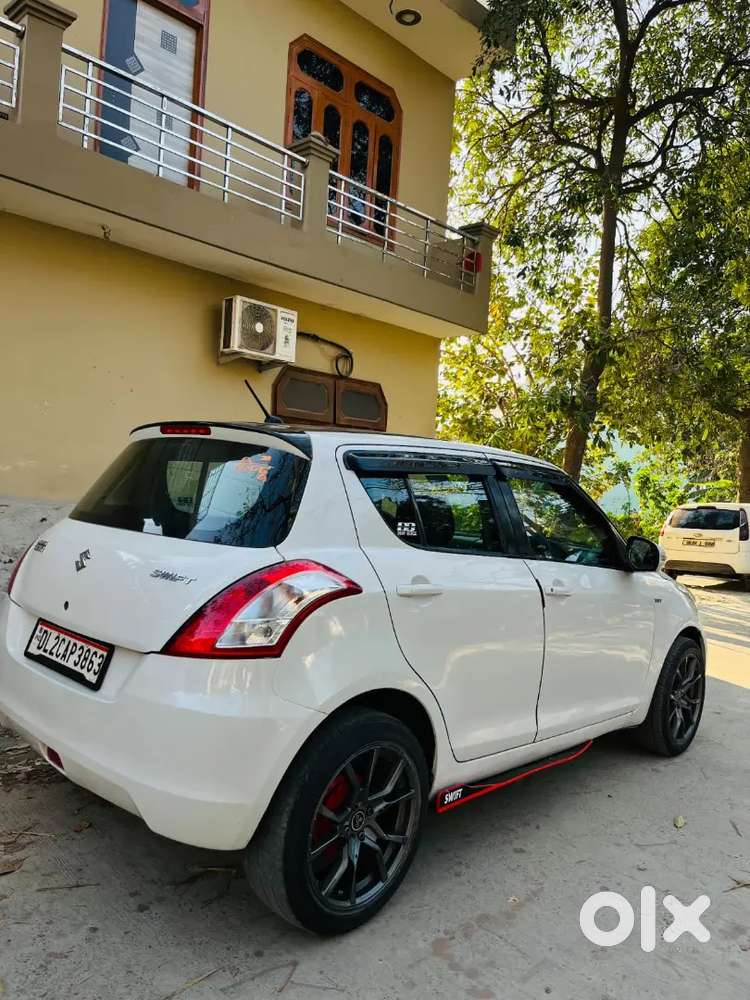 Maruti Suzuki Swift 2012 Lpg 90000 Km Driven