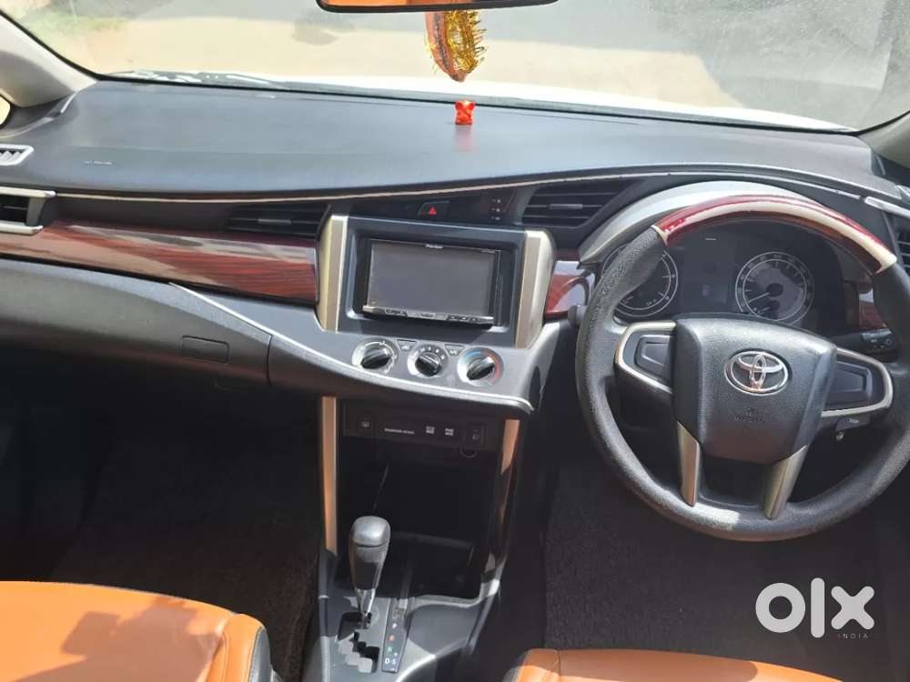 Toyota Innova Crysta 2.8 Gx At 7 Str, 2016, Diesel