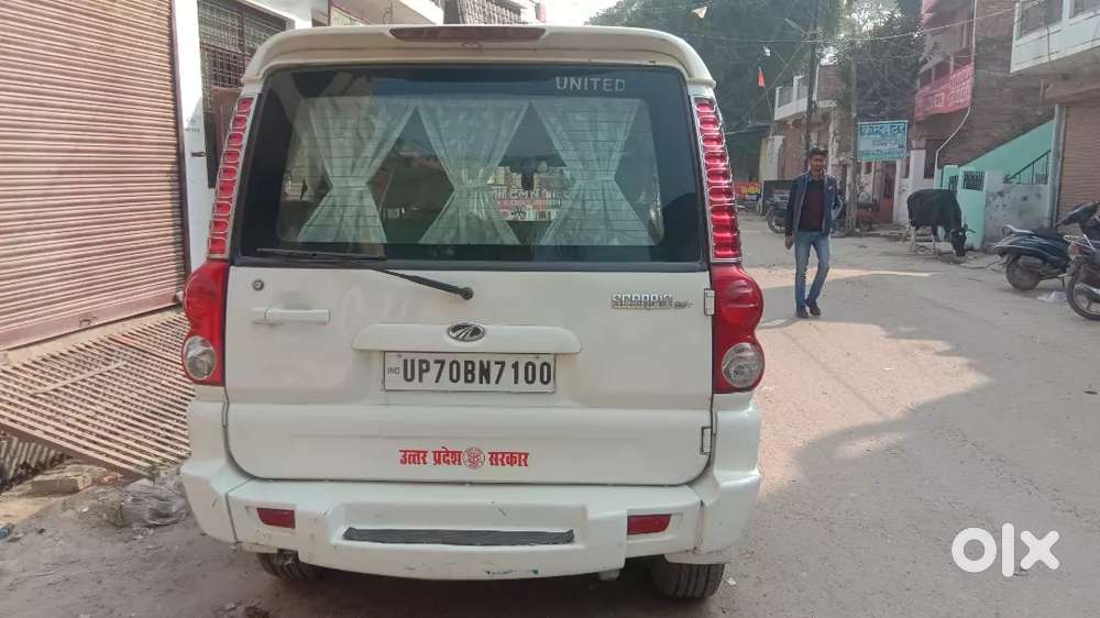 Car Bahot Acchi Condition Me 5saal Renewal Hai Car
