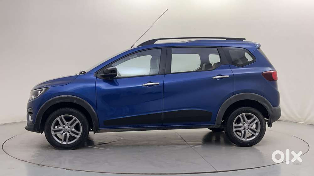 Renault Triber Rxz, 2023, Petrol