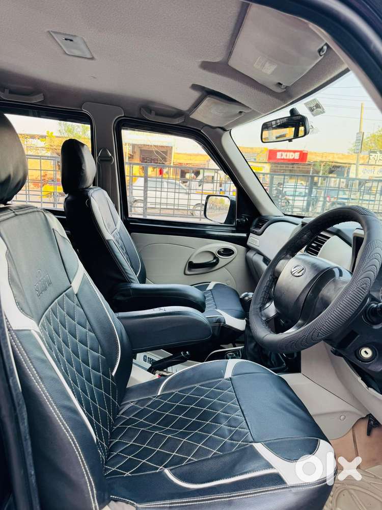 Mahindra Scorpio Classic 2.2 S 11 Mt 7 Str, 2015, Diesel