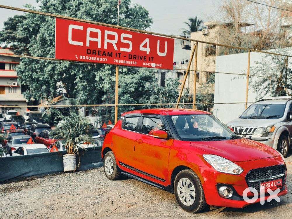 Maruti Suzuki Swift Vxi + Manual, 2023, Petrol