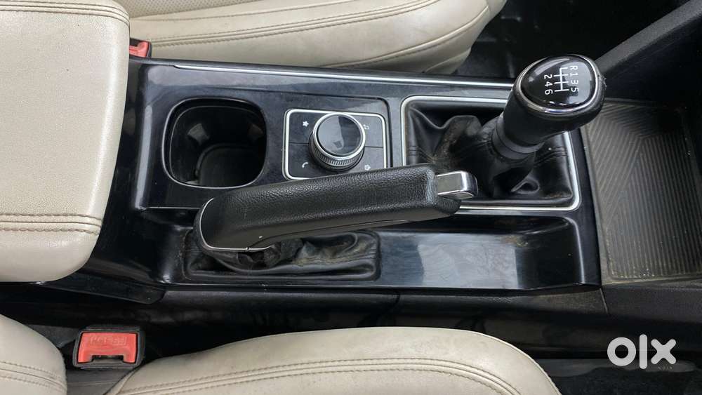 Mahindra Xuv700 2.2 Ax 7 Diesel Mt Str, 2022, Diesel