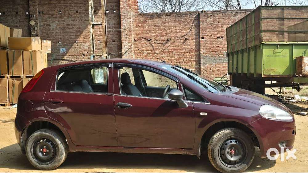 Fiat Grand Punto 2014 Diesel 85000 Km Driven