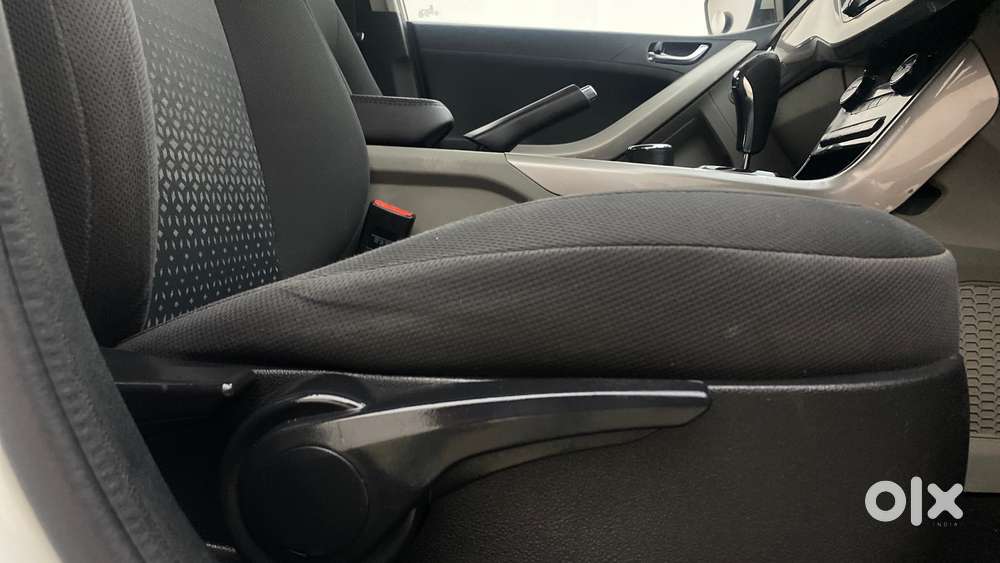 Tata Nexon 1.2 Revotron Xza Plus, 2019, Petrol