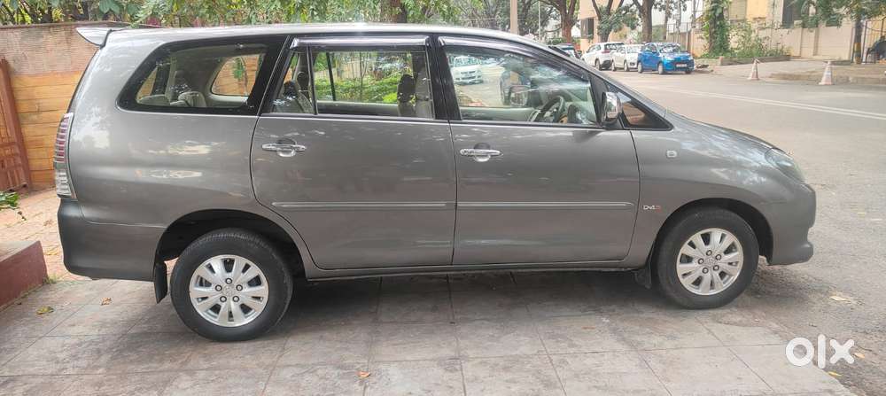 Toyota Innova 2.5 Vx 8 Str, 2009, Diesel