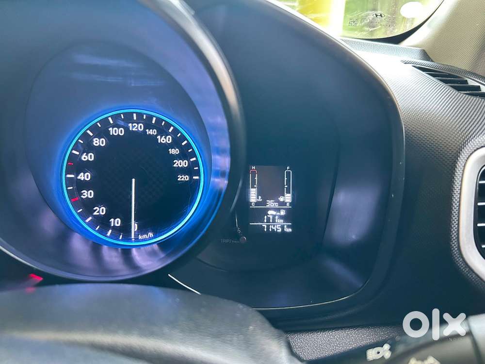 Hyundai Venue Petrol 2022