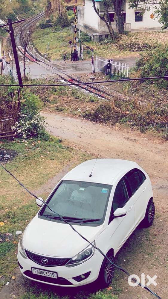Tata Bolt Petrol 2015