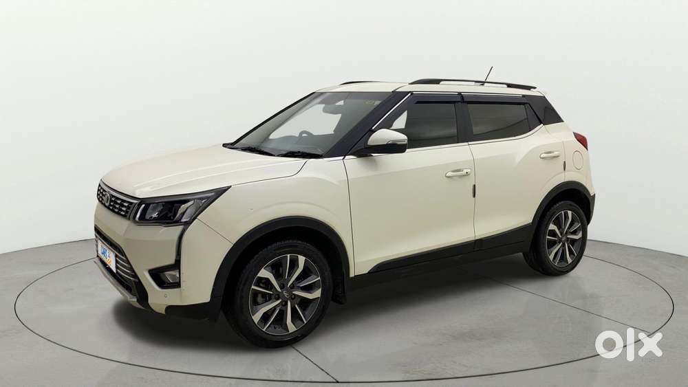Mahindra Xuv300 1.2 W8 (o) Amt Petrol, 2021, Petrol