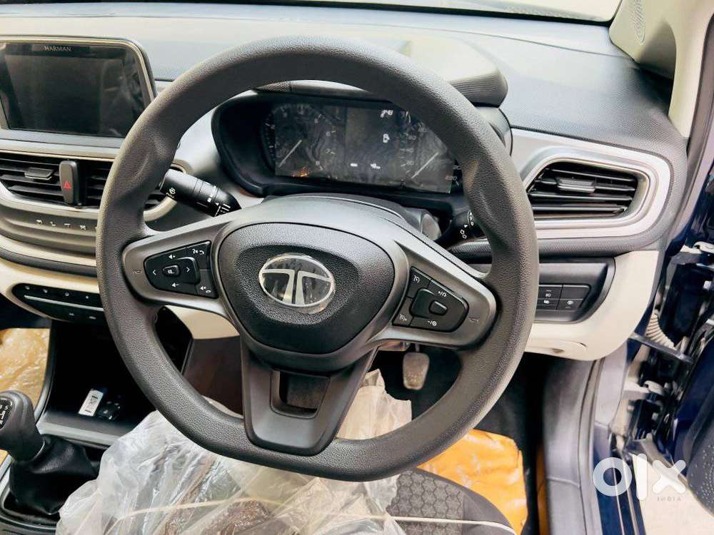 Tata Altroz 1.2 Xt, 2024, Petrol