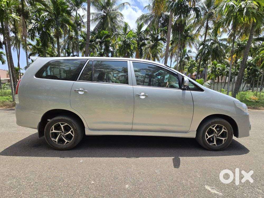 Toyota Innova 2.0 Gx 8 Str, 2011, Diesel