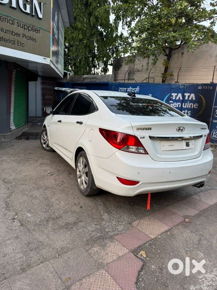 Hyundai Verna Diesel 2013 Ending