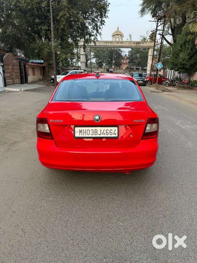 Skoda Rapid 1.6 Mpi Mt Elegance Plus, 2013, Petrol