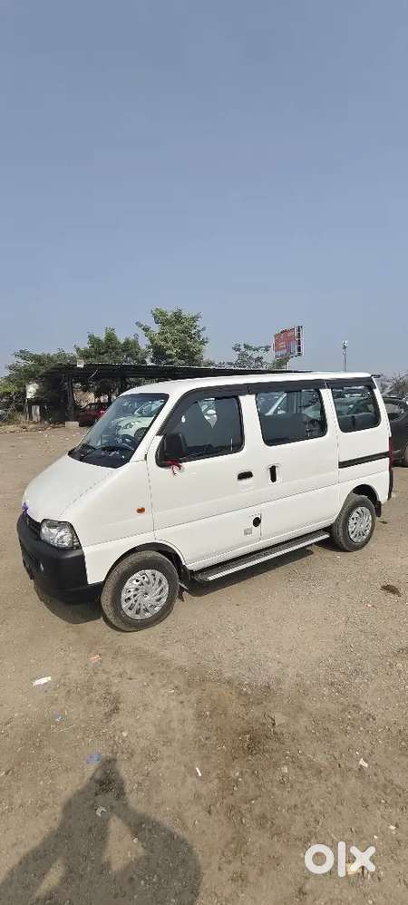 Maruti Suzuki Eeco 2026 Cng & Hybrids 210000 Km Driven