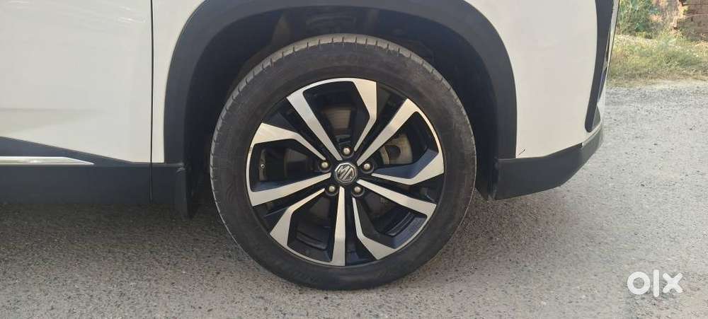 Mg Hector Plus, 2024, Petrol
