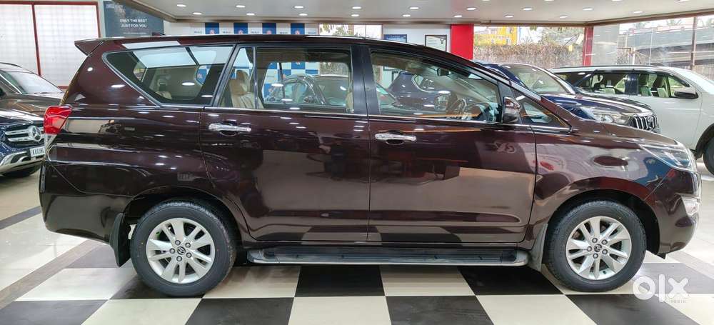 Toyota Innova Crysta 2.4 V 7 Str, 2017, Diesel