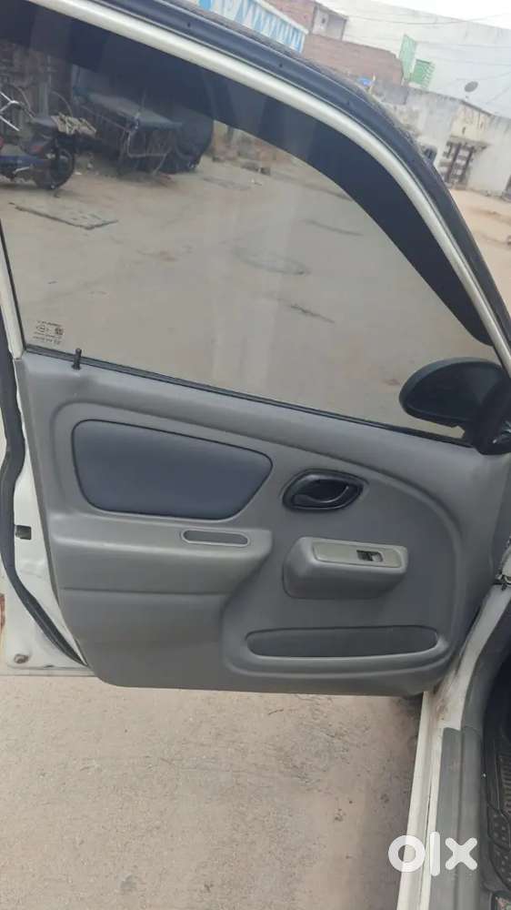 Maruti Suzuki Alto 2011 1.0 Vxi Manual