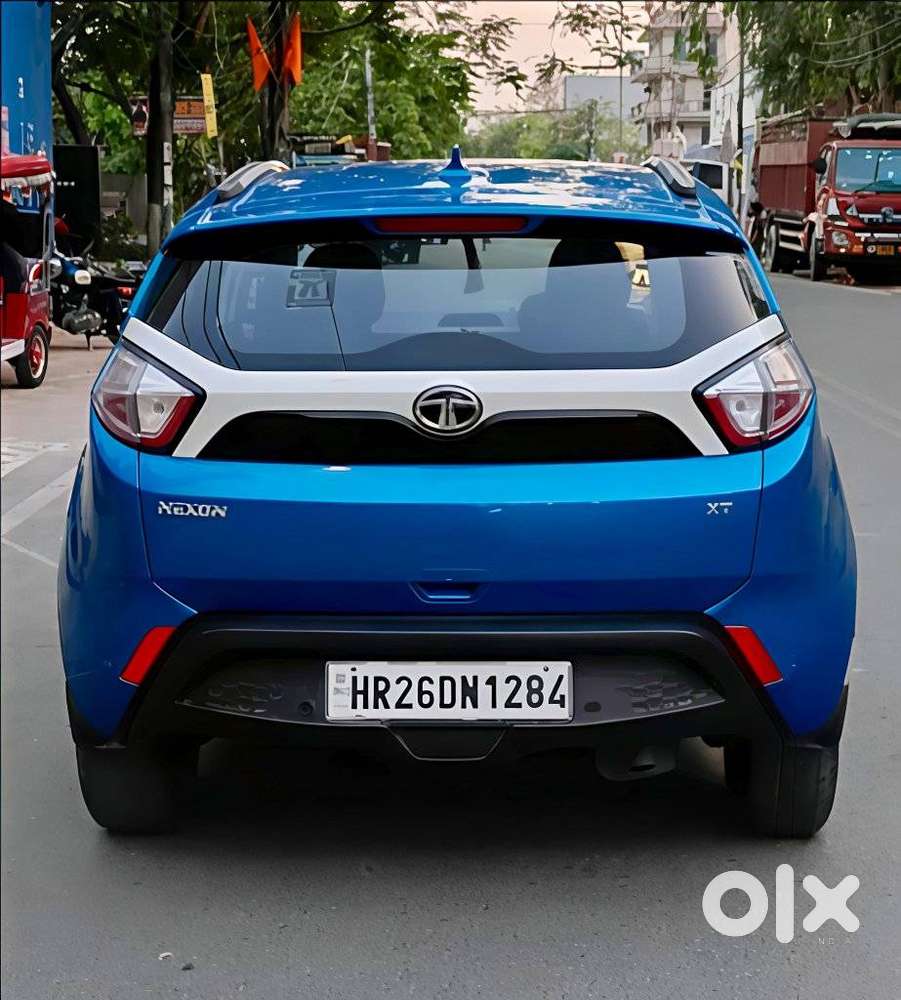 Tata Nexon 1.2 Revotron Xt, 2018, Petrol