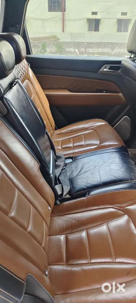Mahindra Alturas G4 2019 Diesel Well Maintained