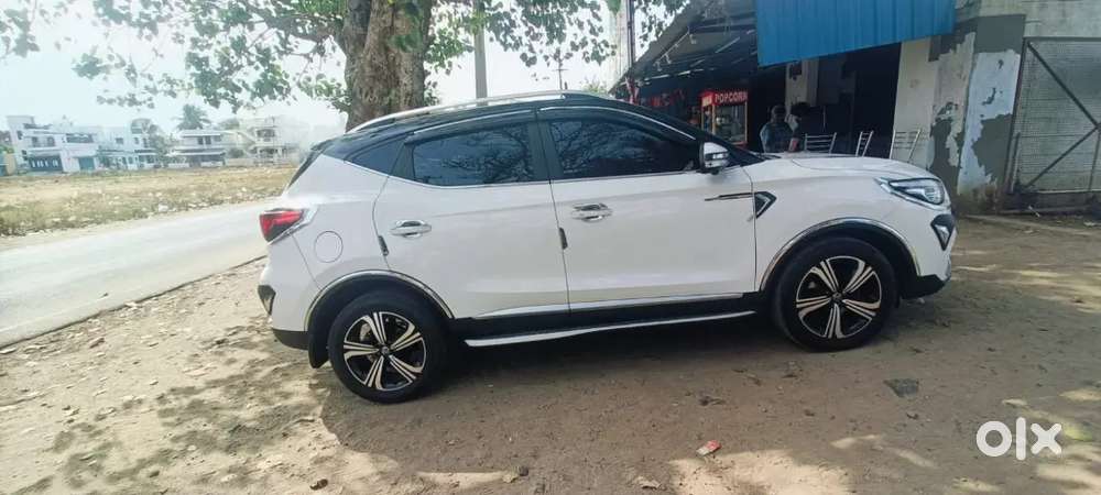 Mg Astor 2025 Petrol 17000 Km Driven