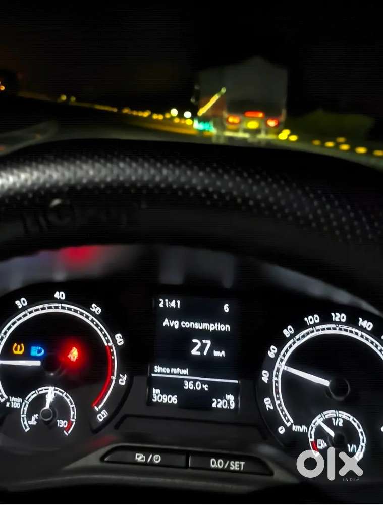 Skoda Kylaq Signature 2025 Modal Lava Blue
