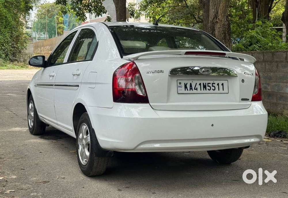 Hyundai Verna Vtvt 1.6 Sx, 2010, Petrol