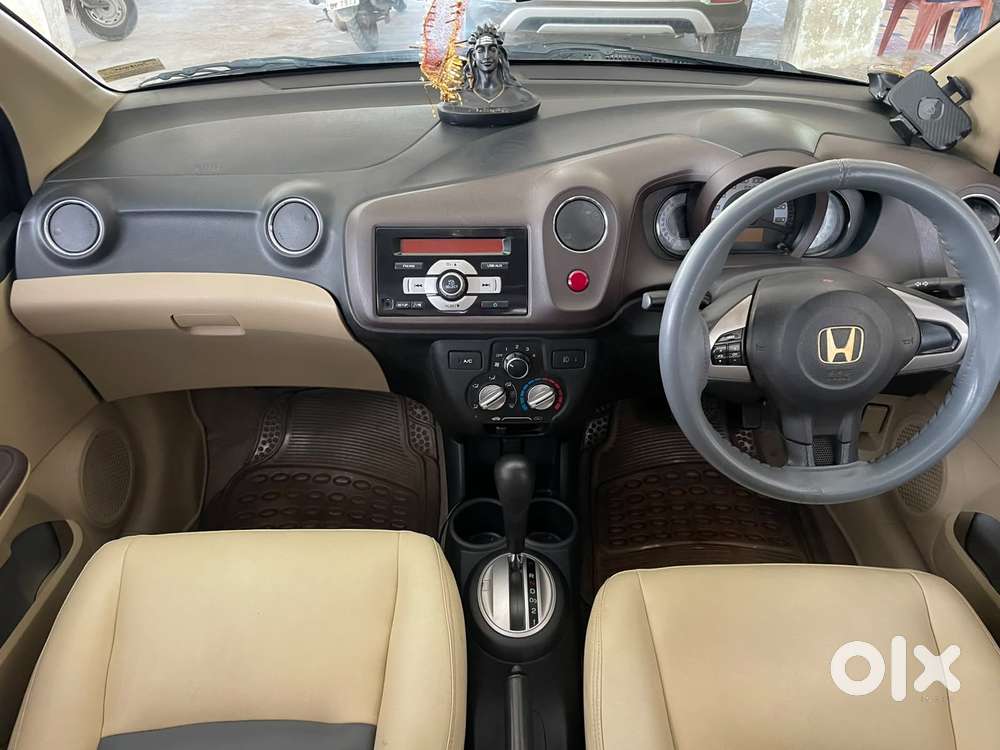 Honda Brio V Automatic, 2012, Petrol