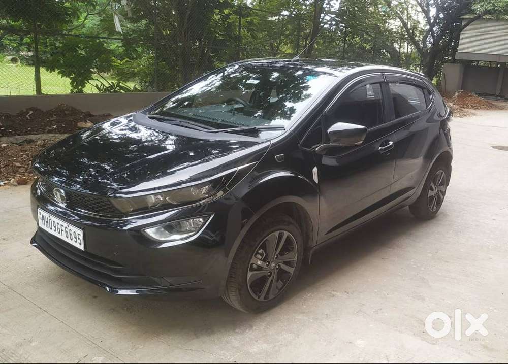 Tata Altroz 2023 Petrol 8452 Km Driven