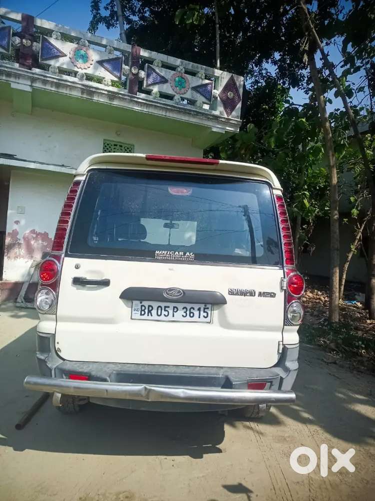 Mahindra Bolero Neo 2010