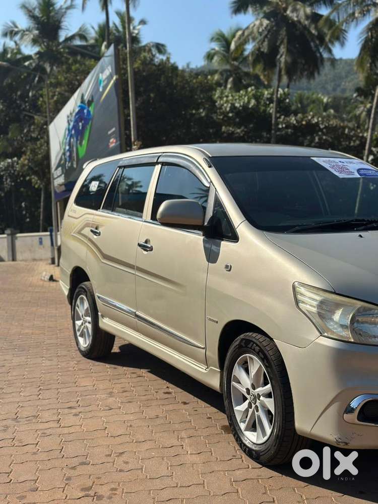 Toyota Innova 2012 Diesel Well Maintained