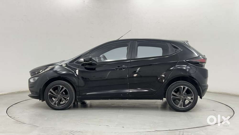 Tata Altroz 1.2 Xz Plus Dark Edition, 2021, Petrol