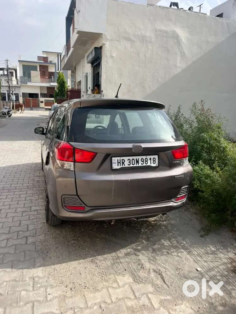 Honda Mobilio 2015 Diesel Well Maintained