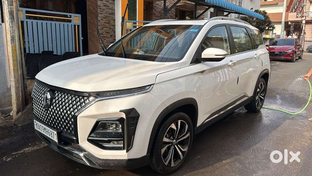Mg Hector Plus 2022 Petrol Well Maintained