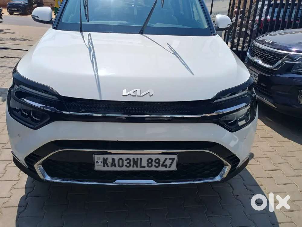 Kia 1.5 Luxury Plus Carens At  2022 Diesel 37000 Km Driven