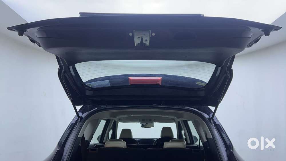 Kia Carens Luxury (o)1.5 Diesel At 7 Str, 2024, Diesel