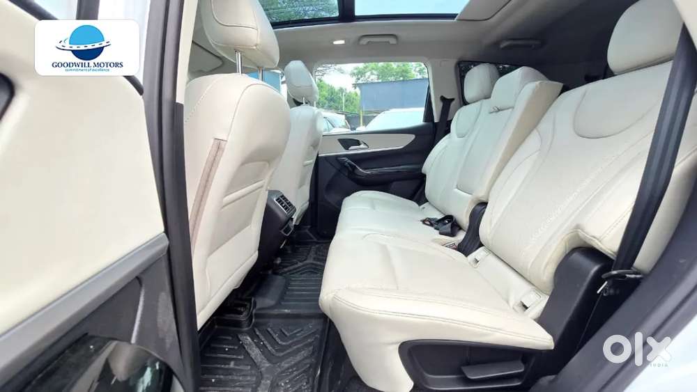 Mahindra Xuv700, 2025, Diesel