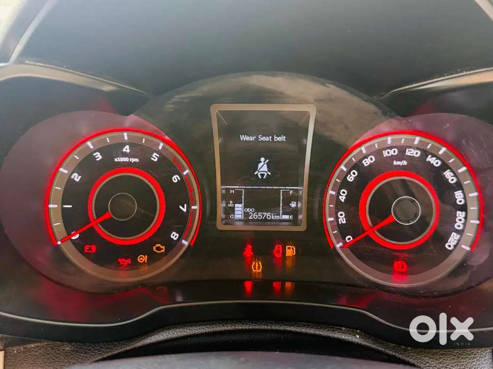 Mahindra Xuv300 W8 2023 Petrol Well Maintained