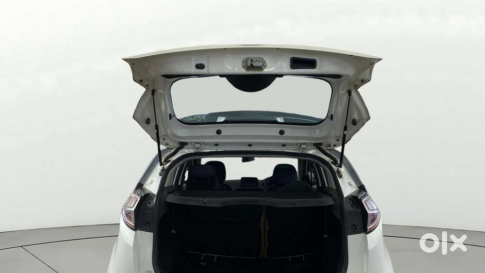 Tata Nexon 1.2 Revotron Xza Plus, 2018, Petrol